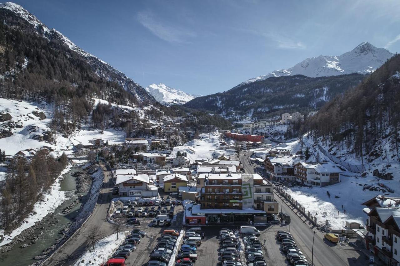 Hotel Baeckelar Wirt Superior Sölden Eksteriør bilde